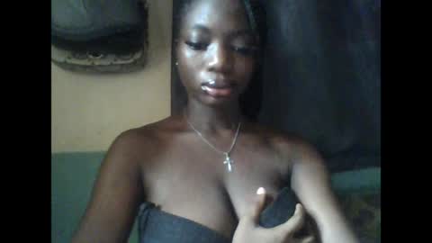 Snapshot of pweedy_ora chatting on June 9, 2026, 9:43 am ora online show from June 9, 2026, 9:43 am