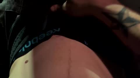 Sexy couple online show from December 2, 2025, 10:31 am