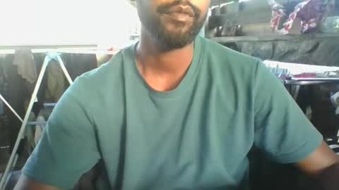 Python online show from December 16, 2025, 2:33 pm