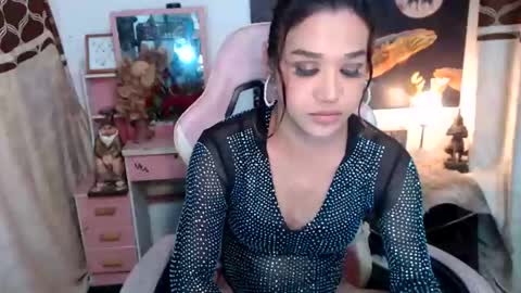 Snapshot of pythoncock4u chatting on November 3, 2025, 2:40 pm Queen Agatha online show from November 3, 2025, 2:40 pm