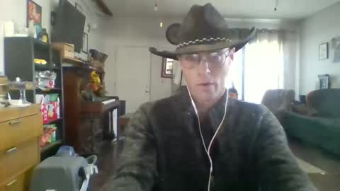 q2phq2ph online show from October 21, 2025, 7:25 pm