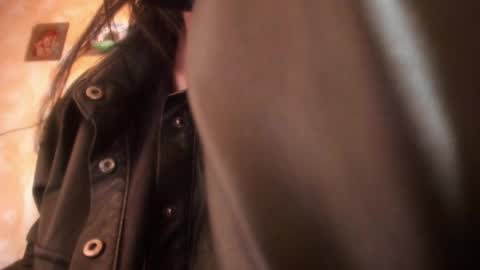 Snapshot of qtxwrm31 chatting on February 21, 2025, 12:28 pm L online show from February 21, 2025, 12:28 pm