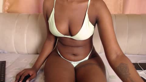 Snapshot of quaine_ryleighn chatting on March 18, 2026, 8:06 am RYLEIGHN online show from March 18, 2026, 8:06 am