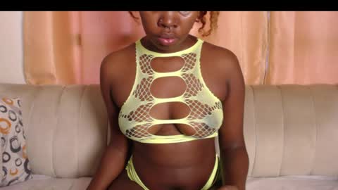 Snapshot of quaine_ryleighn chatting on May 7, 2026, 8:20 am RYLEIGHN online show from May 7, 2026, 8:20 am
