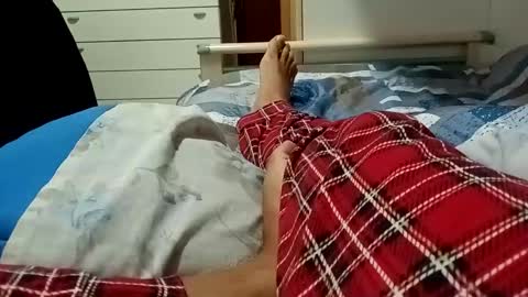 Snapshot of quantosibel chatting on December 19, 2025, 2:24 pm quantosibel online show from December 19, 2025, 2:24 pm