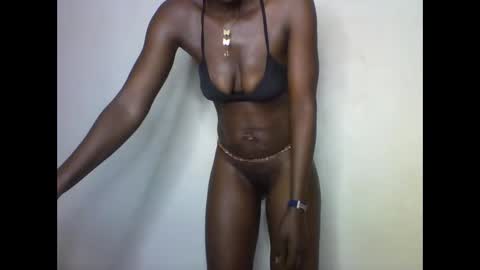 Snapshot of queen_abito chatting on February 4, 2025, 8:02 am queen_abito online show from February 4, 2025, 8:02 am