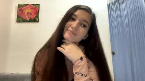 Snapshot of queen_chatur chatting on January 10, 2025, 6:38 pm Viktoria online show from January 10, 2025, 6:38 pm