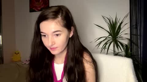 Snapshot of queen_chatur chatting on February 18, 2025, 5:53 pm Viktoria online show from February 18, 2025, 5:53 pm