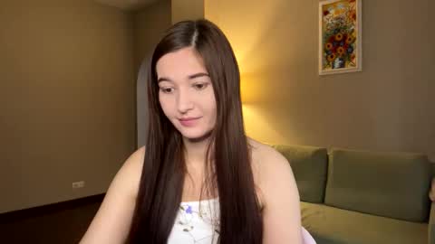 Snapshot of queen_chatur chatting on November 11, 2025, 12:05 pm Viktoria online show from November 11, 2025, 12:05 pm