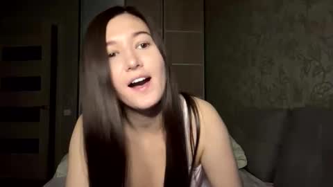 Snapshot of queen_chatur chatting on April 25, 2026, 6:16 pm Viktoria online show from April 25, 2026, 6:16 pm