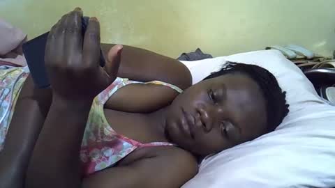 Snapshot of queen_darling3 chatting on February 12, 2026, 9:21 pm Gentrix online show from February 12, 2026, 9:21 pm