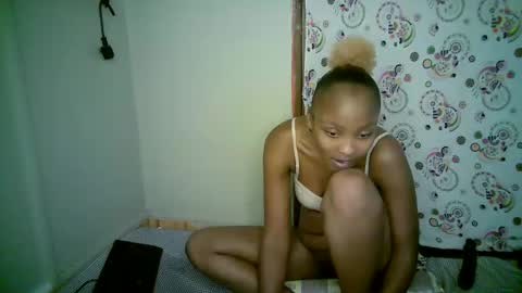 Snapshot of queen_dimple1 chatting on May 1, 2026, 9:41 pm queen_dimple1 online show from May 1, 2026, 9:41 pm