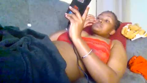 queen_doli online show from May 15, 2026, 11:12 pm