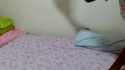 queen ema online show from March 18, 2026, 9:40 pm