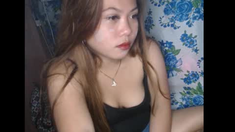 Snapshot of queen_fucker23 chatting on September 15, 2025, 5:46 pm Angel online show from September 15, 2025, 5:46 pm