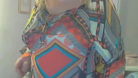 Snapshot of queen_jane8 chatting on December 16, 2024, 10:03 pm queen_jane8 online show from December 16, 2024, 10:03 pm