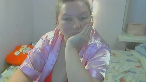 Snapshot of queen_jane8 chatting on December 18, 2024, 1:34 pm queen_jane8 online show from December 18, 2024, 1:34 pm