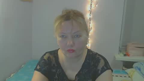 Snapshot of queen_jane8 chatting on December 23, 2024, 7:30 pm queen_jane8 online show from December 23, 2024, 7:30 pm