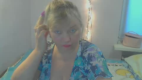 Snapshot of queen_jane8 chatting on February 10, 2025, 12:29 pm queen_jane8 online show from February 10, 2025, 12:29 pm