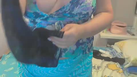 Snapshot of queen_jane8 chatting on February 23, 2025, 5:18 pm queen_jane8 online show from February 23, 2025, 5:18 pm