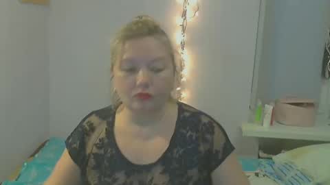 Snapshot of queen_jane8 chatting on February 27, 2025, 3:15 pm queen_jane8 online show from February 27, 2025, 3:15 pm
