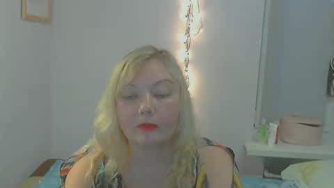 Snapshot of queen_jane8 chatting on March 1, 2025, 4:00 pm queen_jane8 online show from March 1, 2025, 4:00 pm
