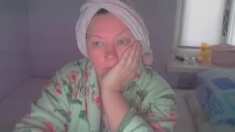 Snapshot of queen_jane8 chatting on October 18, 2025, 9:10 am queen_jane8 online show from October 18, 2025, 9:10 am