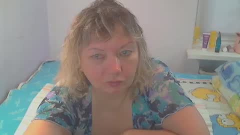 Snapshot of queen_jane8 chatting on November 26, 2025, 12:06 pm queen_jane8 online show from November 26, 2025, 12:06 pm