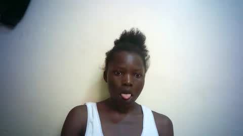Snapshot of queen_joan chatting on February 7, 2025, 1:01 pm queen_joan online show from February 7, 2025, 1:01 pm