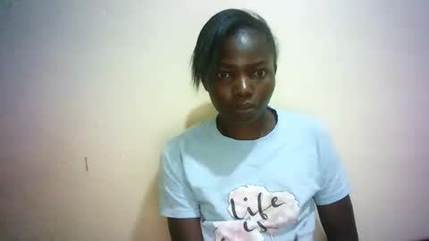 Snapshot of queen_joan chatting on February 24, 2025, 1:02 am queen_joan online show from February 24, 2025, 1:02 am