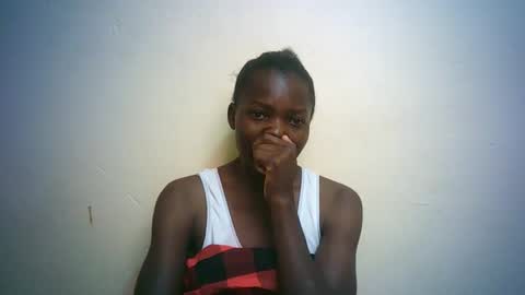 Snapshot of queen_joan chatting on February 26, 2025, 12:25 pm queen_joan online show from February 26, 2025, 12:25 pm