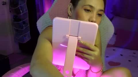 Snapshot of queen_kur chatting on March 1, 2026, 4:09 pm QueenHennessy online show from March 1, 2026, 4:09 pm