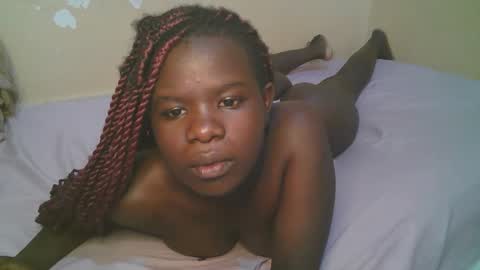 Snapshot of queen_latasha chatting on March 20, 2026, 9:36 am queen_latasha online show from March 20, 2026, 9:36 am