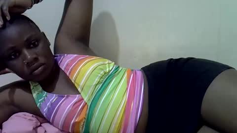 queen_leilla online show from May 20, 2026, 5:46 am