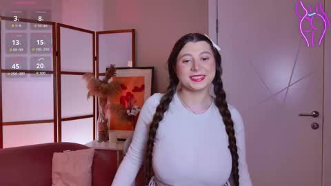 Snapshot of queen_michelle_ chatting on January 13, 2026, 9:20 pm Michelle online show from January 13, 2026, 9:20 pm