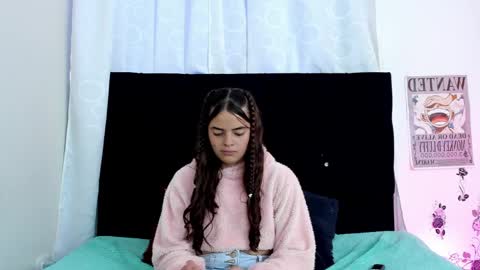 Snapshot of queen_misy chatting on April 1, 2026, 8:28 pm queen_misy online show from April 1, 2026, 8:28 pm