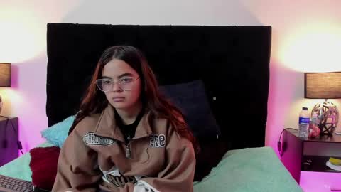 Snapshot of queen_misy chatting on May 21, 2026, 9:33 pm queen_misy online show from May 21, 2026, 9:33 pm