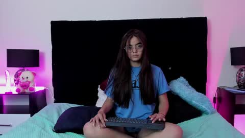 Snapshot of queen_misy chatting on May 24, 2026, 8:58 pm queen_misy online show from May 24, 2026, 8:58 pm
