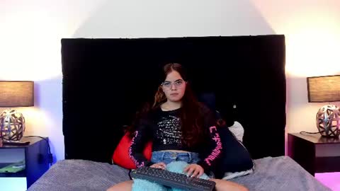 Snapshot of queen_misy chatting on June 29, 2026, 9:26 pm queen_misy online show from June 29, 2026, 9:26 pm