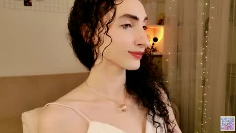 Snapshot of queen_of_tease chatting on February 14, 2026, 6:15 pm queen_of_tease online show from February 14, 2026, 6:15 pm