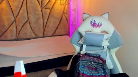 Snapshot of queen_perla_ chatting on January 18, 2025, 12:26 pm online show from January 18, 2025, 12:26 pm