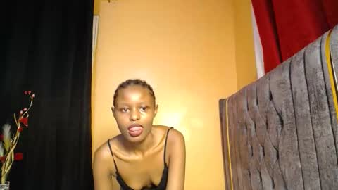 queen_sashavixen online show from November 29, 2025, 4:21 pm