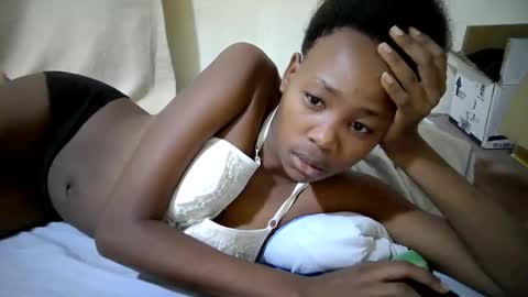queen_slender online show from May 29, 2026, 7:17 am