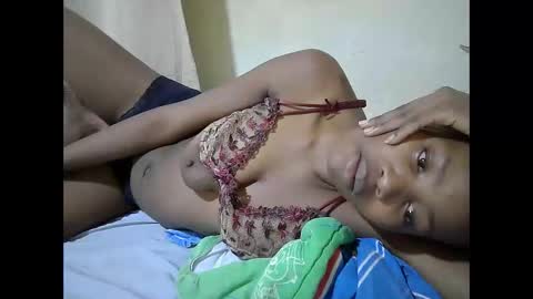 queen_slender online show from May 29, 2026, 7:23 pm