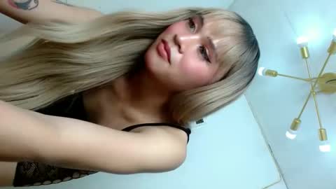 CALL ME YOUR QUEEN AIVY1 online show from October 23, 2025, 11:24 pm