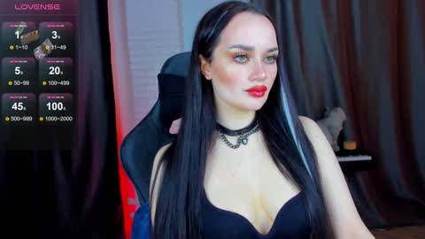 Snapshot of queenaliss chatting on December 24, 2024, 3:49 am Your world and the universe Aliss online show from December 24, 2024, 3:49 am