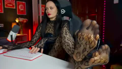 Snapshot of queenaliss chatting on February 15, 2026, 7:51 am Your world and the universe Aliss online show from February 15, 2026, 7:51 am