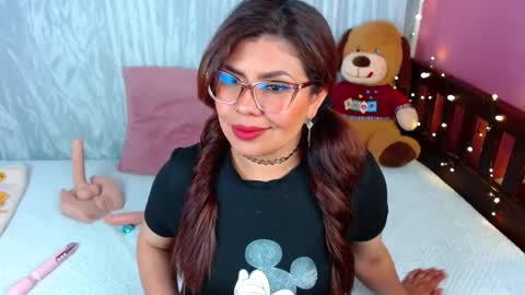 Queenamazon  online show from October 27, 2025, 3:16 pm