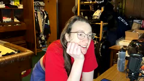 Snapshot of queenariatloak chatting on March 9, 2026, 11:31 pm Aria TLoak online show from March 9, 2026, 11:31 pm