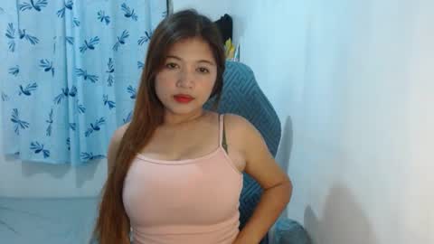 Snapshot of queenboba chatting on December 2, 2024, 1:24 pm queen online show from December 2, 2024, 1:24 pm